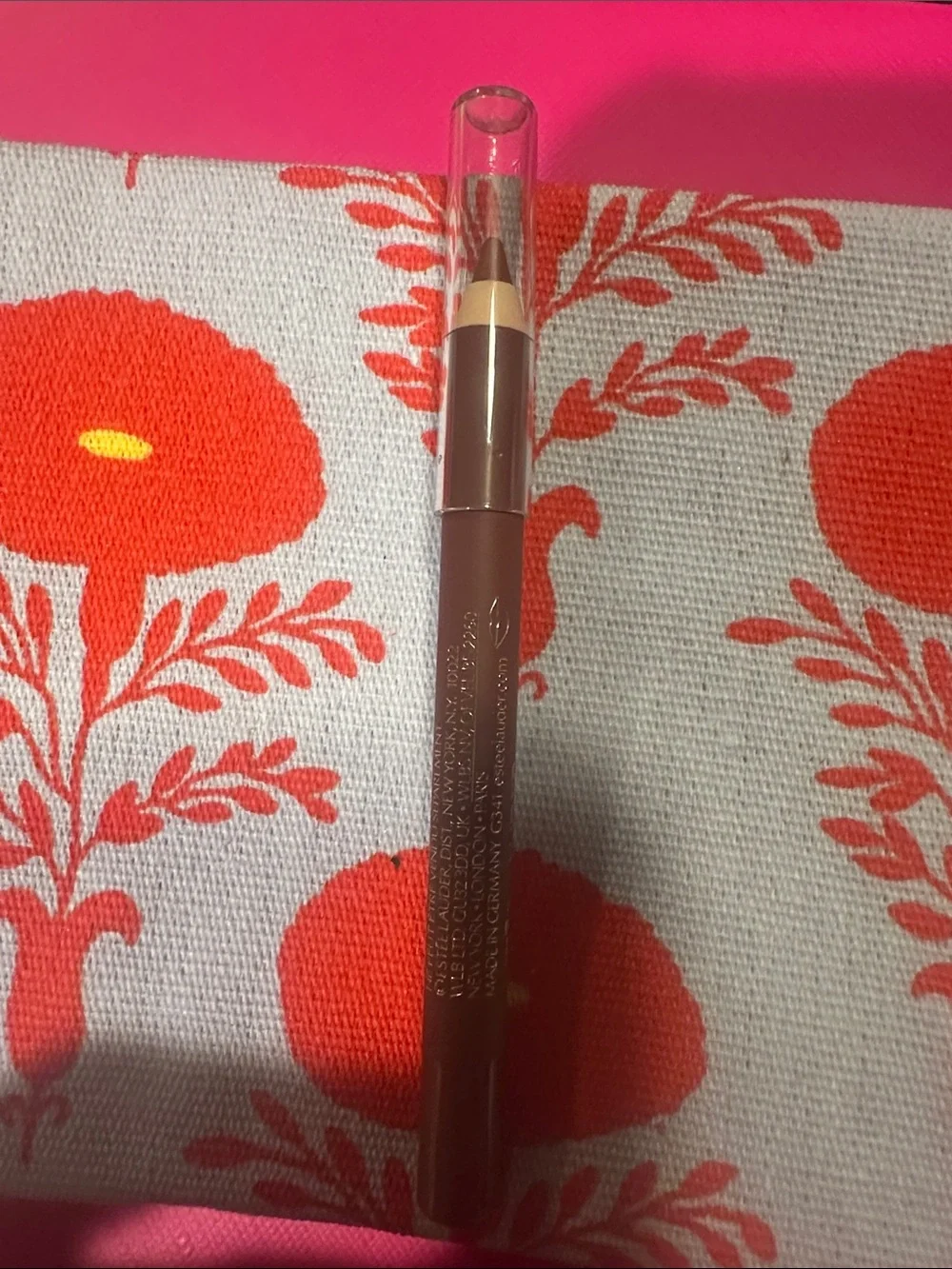 Estee Lauder moisturizer and serum set in gold, brown, pink - Picture 9 of 11
